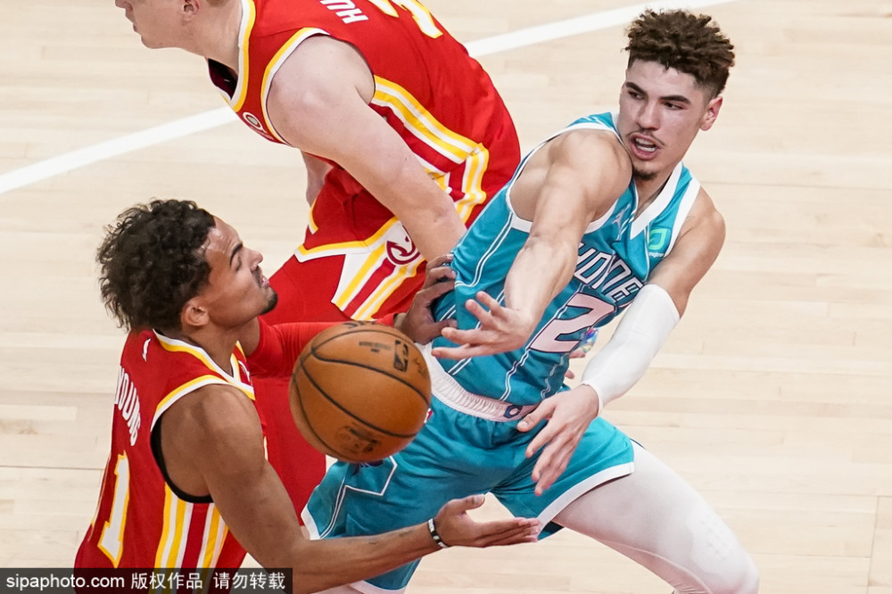 爱游戏APP-西亚卡姆交易步行者